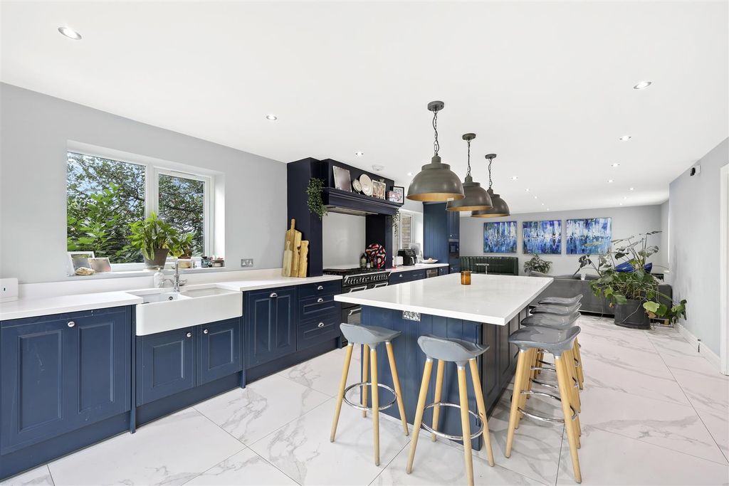 Additional image 2 of 5 bed semi-detached house for saleArdmore Lane, Buckhurst Hill IG9