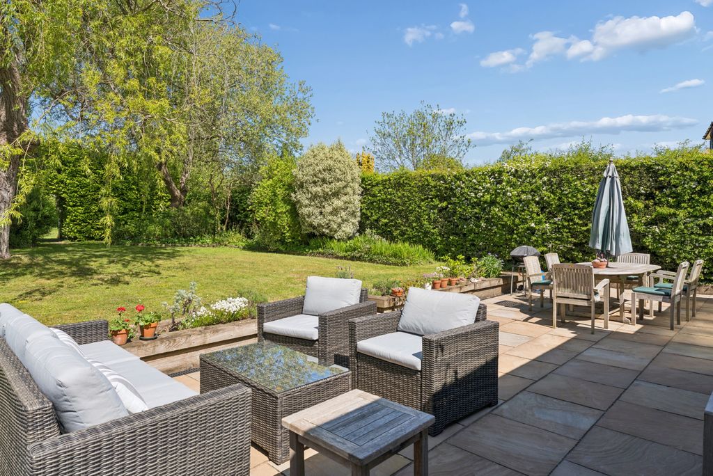 Additional image 9 of 5 bed detached house for saleStanley Hill Avenue, Amersham HP7