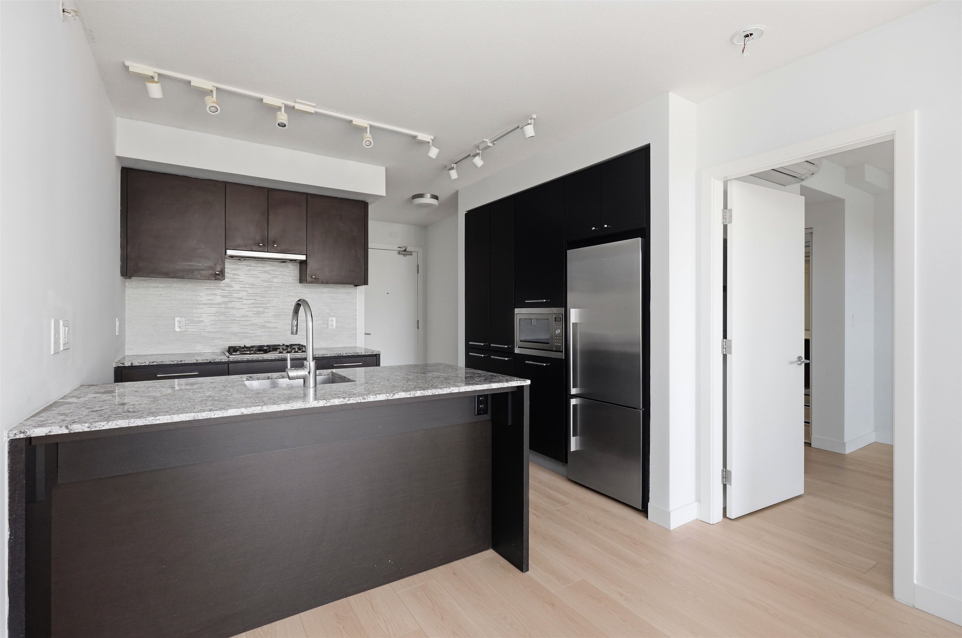 Additional image 6 of 610-6180 Cooney Road, Richmond, BC, V6Y 0H2