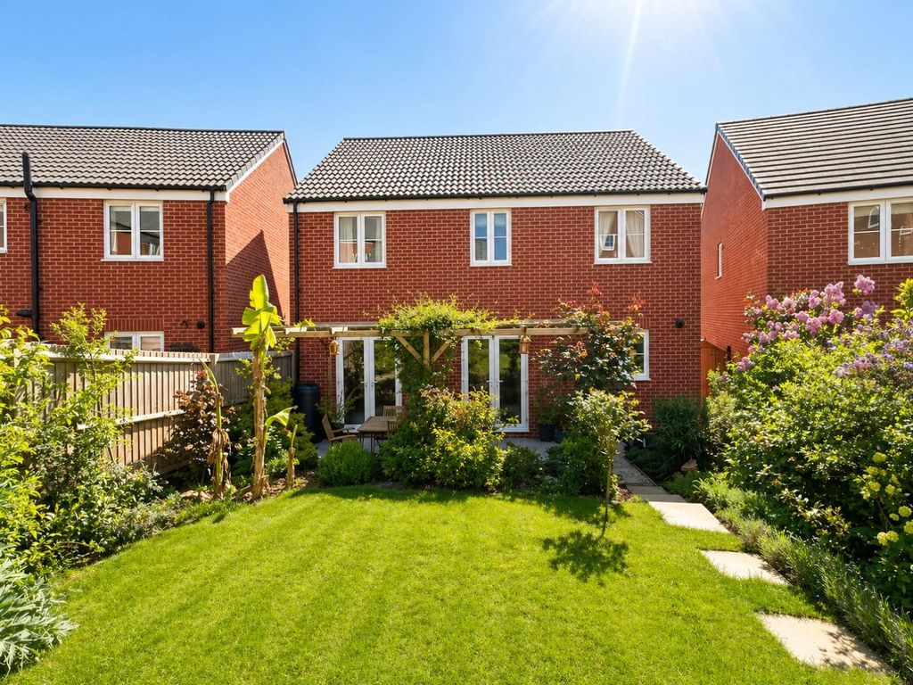 Additional image 16 of 5 bed detached house for saleChamberlayne Crescent, Berkeley GL13