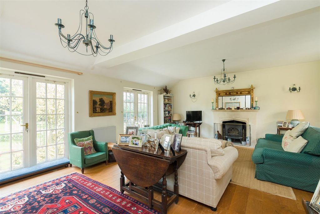 Additional image 4 of 5 bed detached house for saleThe Woodlands, Chesterton, Oxfordshire OX26