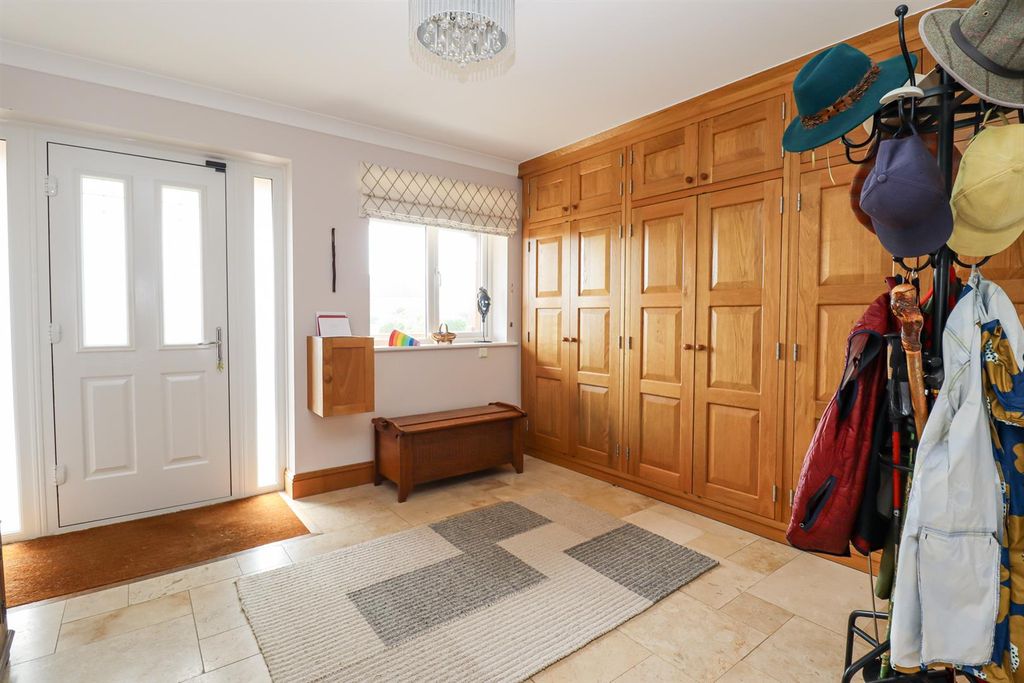 Additional image 5 of 4 bed detached house for saleSouth Cliff Avenue, Bexhill-On-Sea TN39