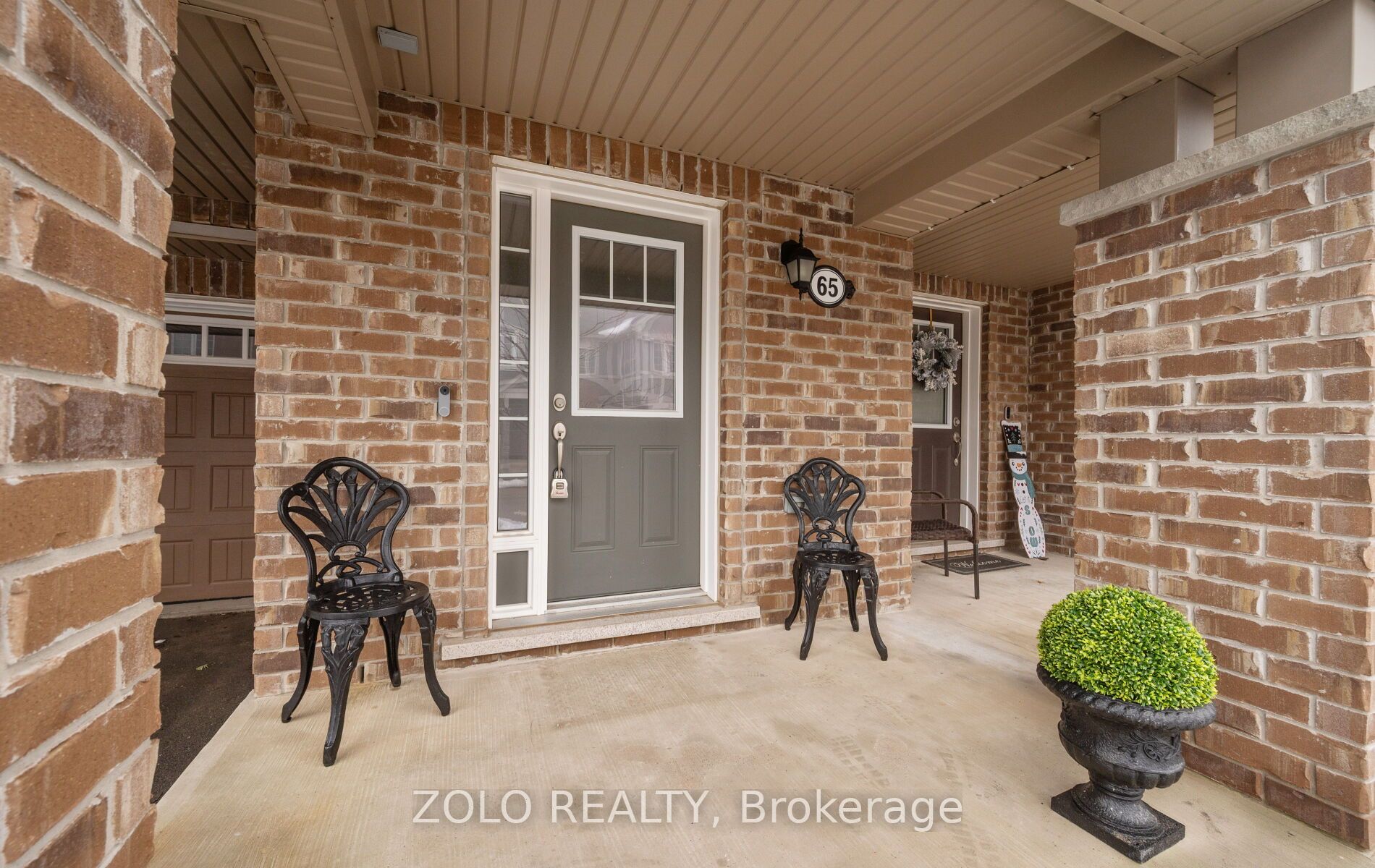 65-22 Spring Creek Drive, Hamilton, ON, L8B 1V7 photo 2