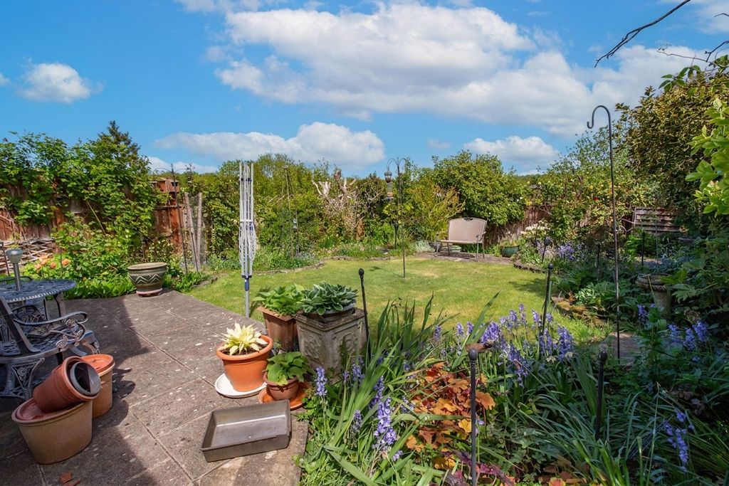 Additional image 24 of 4 bed terraced house for saleOn The Hill, Carpenders Park, Watford WD19