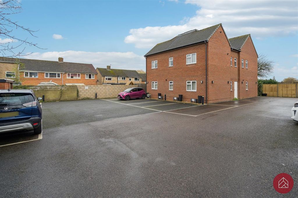 Additional image 21 of 3 bed flat for saleBucknell Road, Bicester OX26