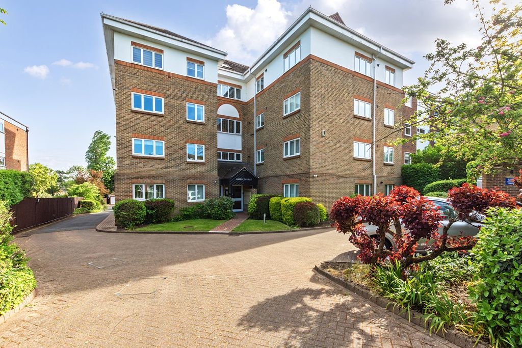 2 bed flat for saleCourt Downs Road, Beckenham BR3