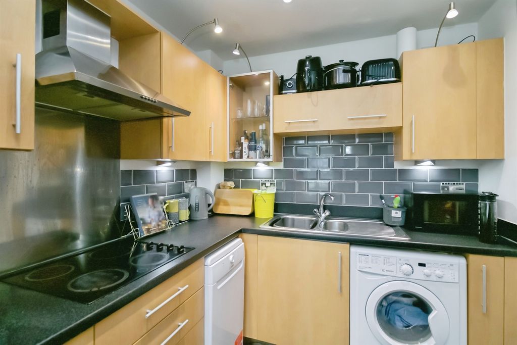 Additional image 3 of 2 bed flat for saleCei Dafydd, Barry CF63