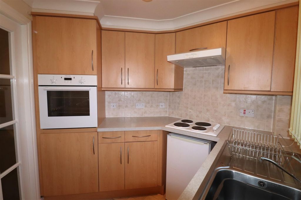 Additional image 8 of 2 bed flat for sale8 Royal Ness Court, Ness Walk, Inverness IV3