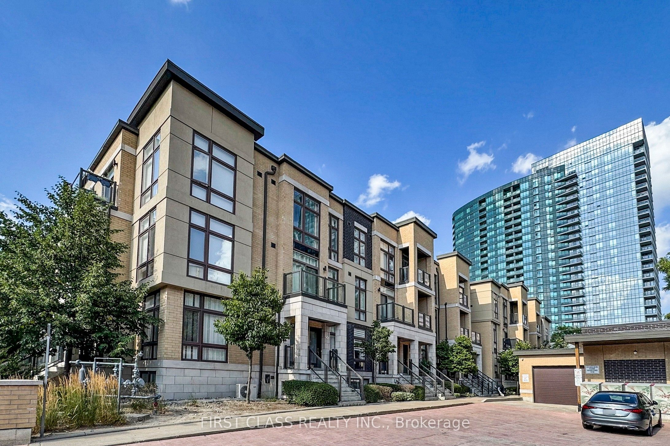 79-23 Eldora Avenue, Toronto, ON, M2M 1R3