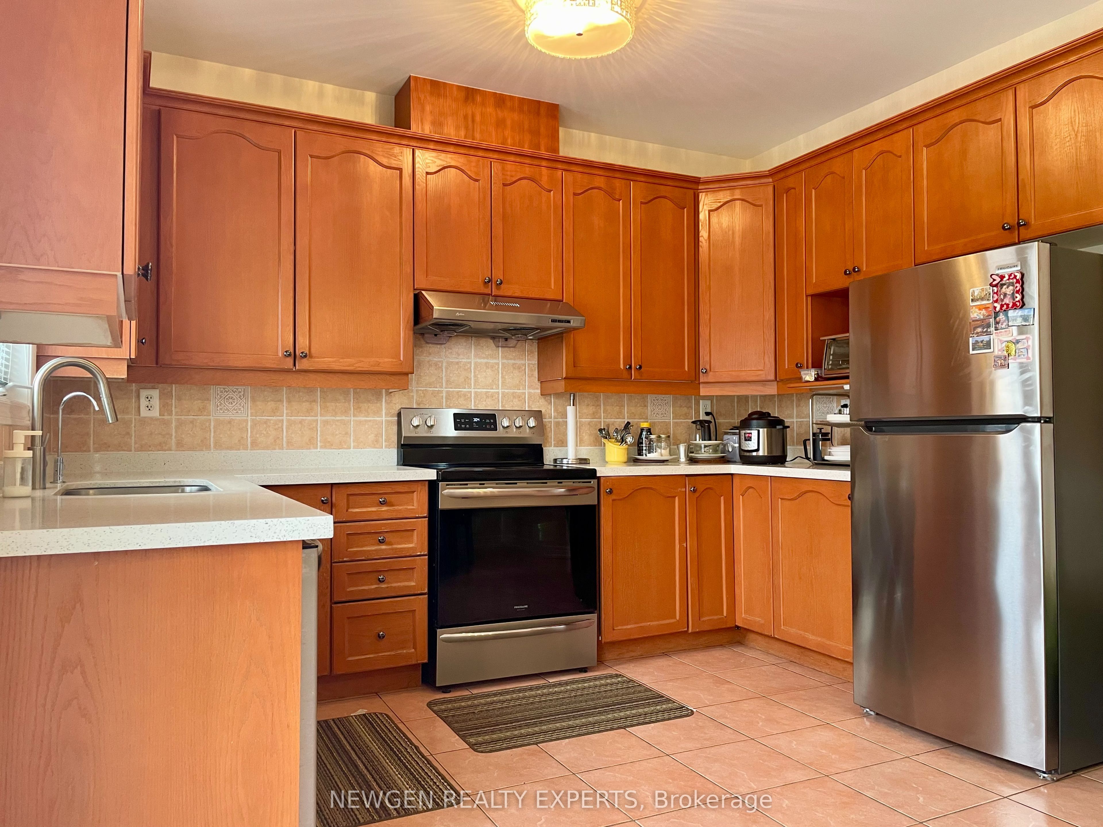 Additional image 3 of #Upper-42 Crystalview Crescent, Brampton, ON, L6P 2R7