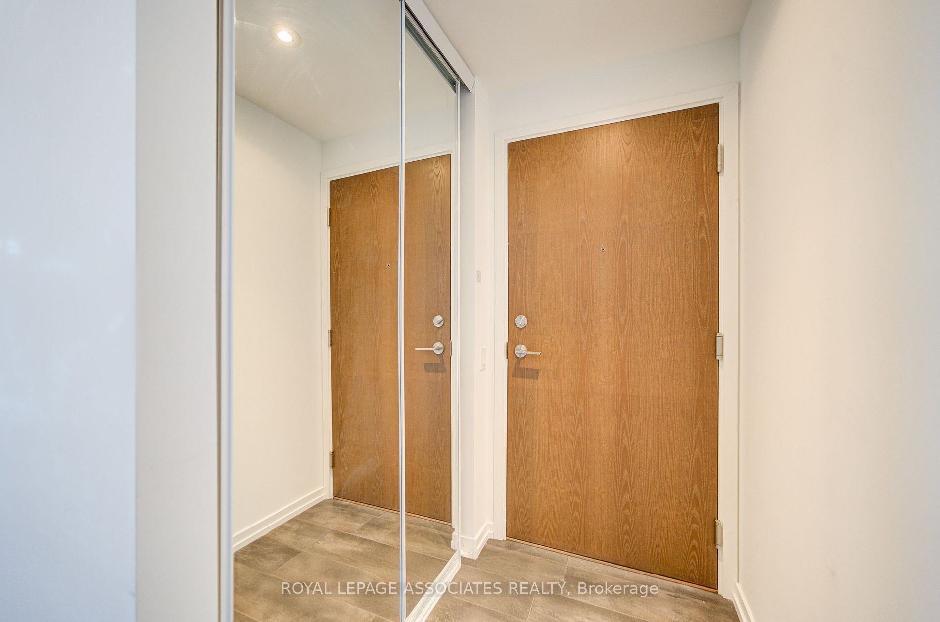 Additional image 2 of 1712-1000 Portage Parkway, Vaughan, ON, L4K 0L1