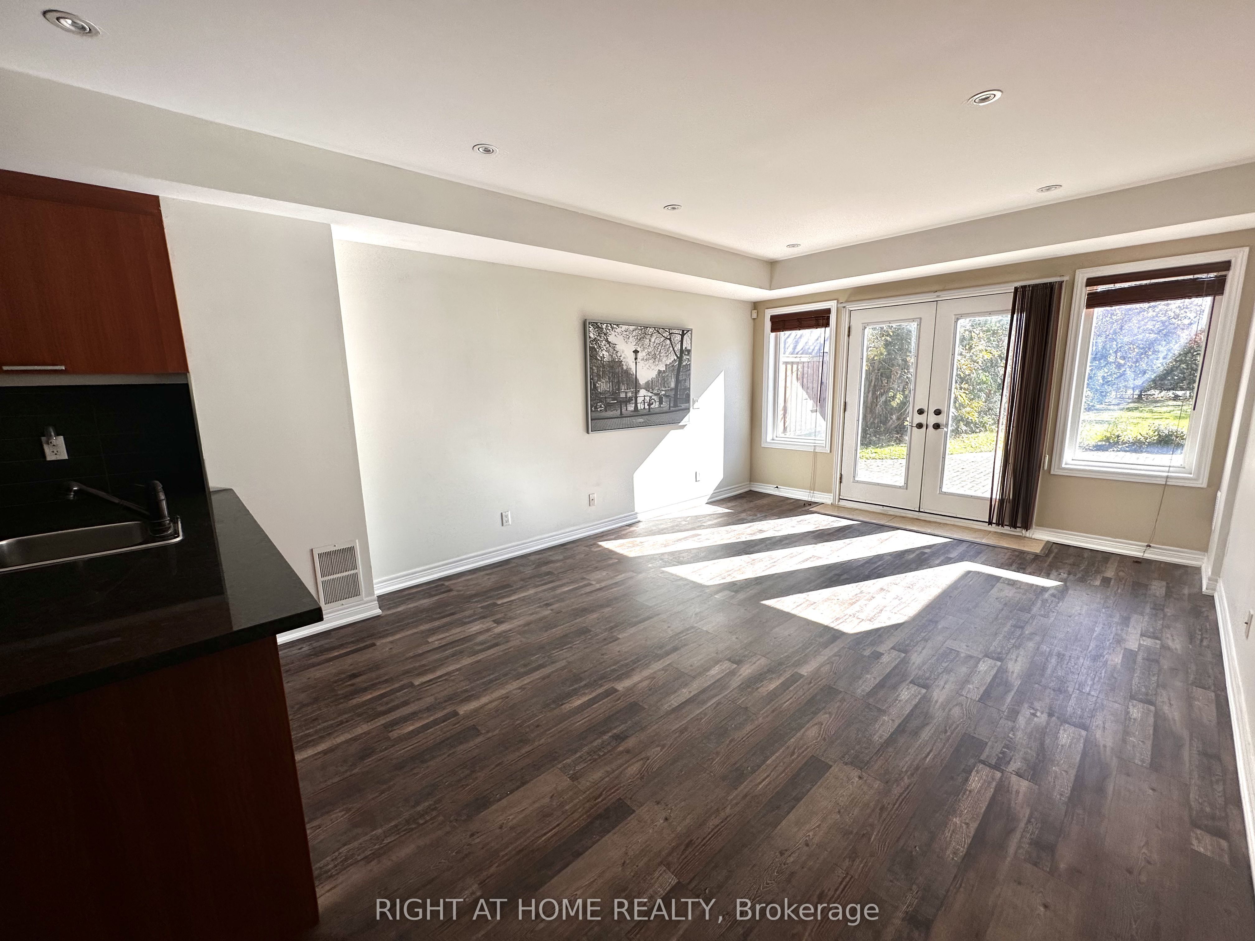 One bedroom -327 Carrville Road S, Richmond Hill, ON, L4C 6E4