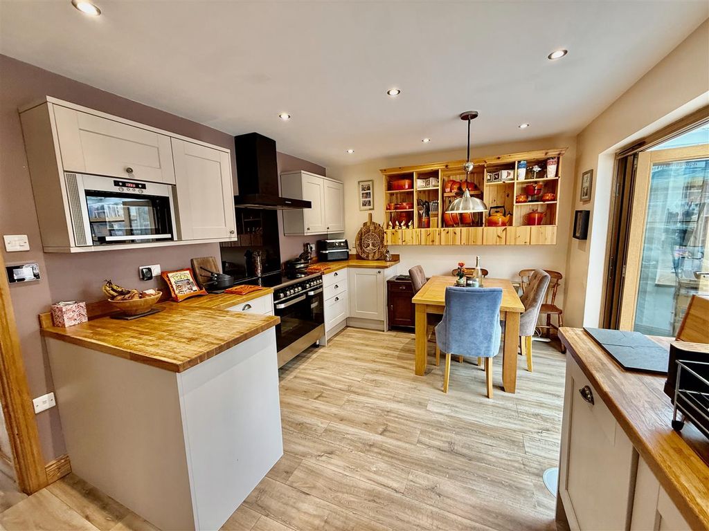 Additional image 6 of 3 bed semi-detached house for saleFairway, Blaydon-On-Tyne NE21
