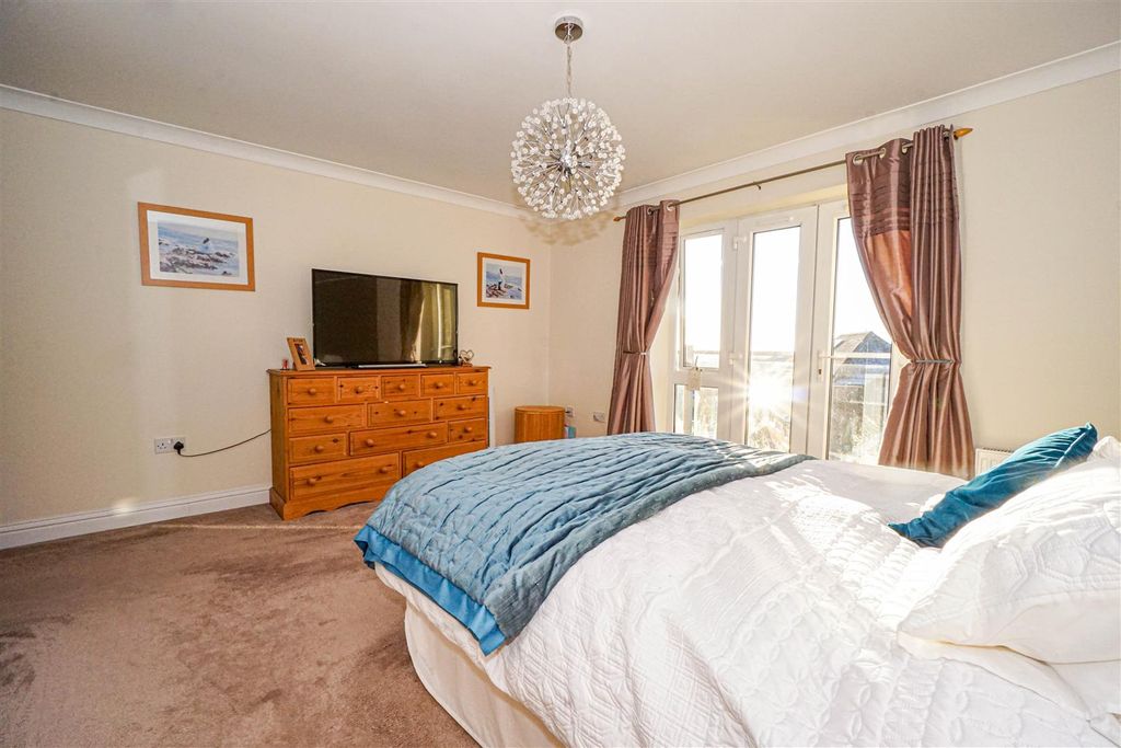 Additional image 9 of 2 bed flat for saleBeachy Head View, St. Leonards-On-Sea TN38