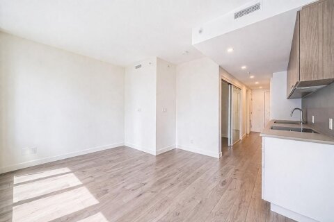 Additional image 8 of 1806-13318 104 Avenue, Surrey, BC, V3T 0R2