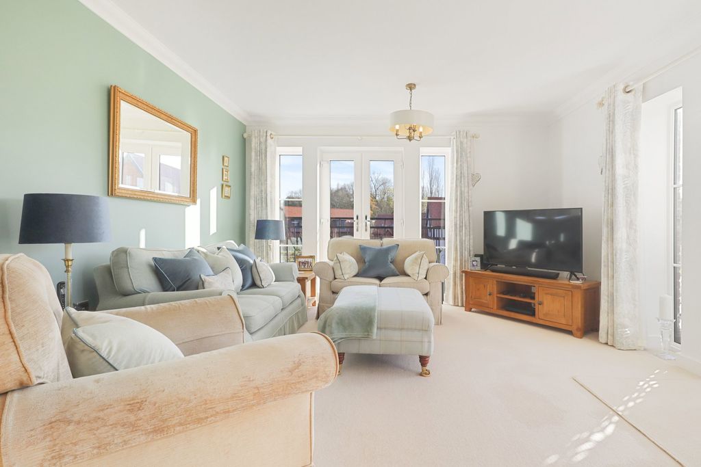Additional image 4 of 2 bed flat for saleWoodland Drive, Great Alne Park, Great Alne B49