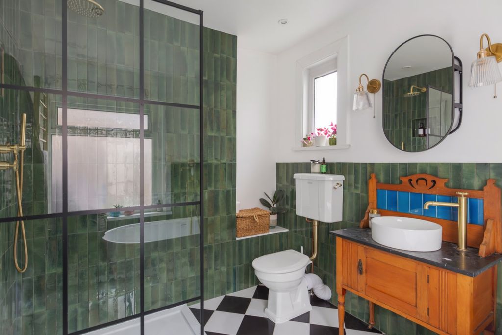 Additional image 5 of 3 bed flat for saleBeckenham Road, Beckenham BR3