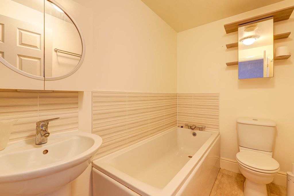 Additional image 10 of 3 bed end terrace house for saleDiamond Way, Blandford Forum DT11