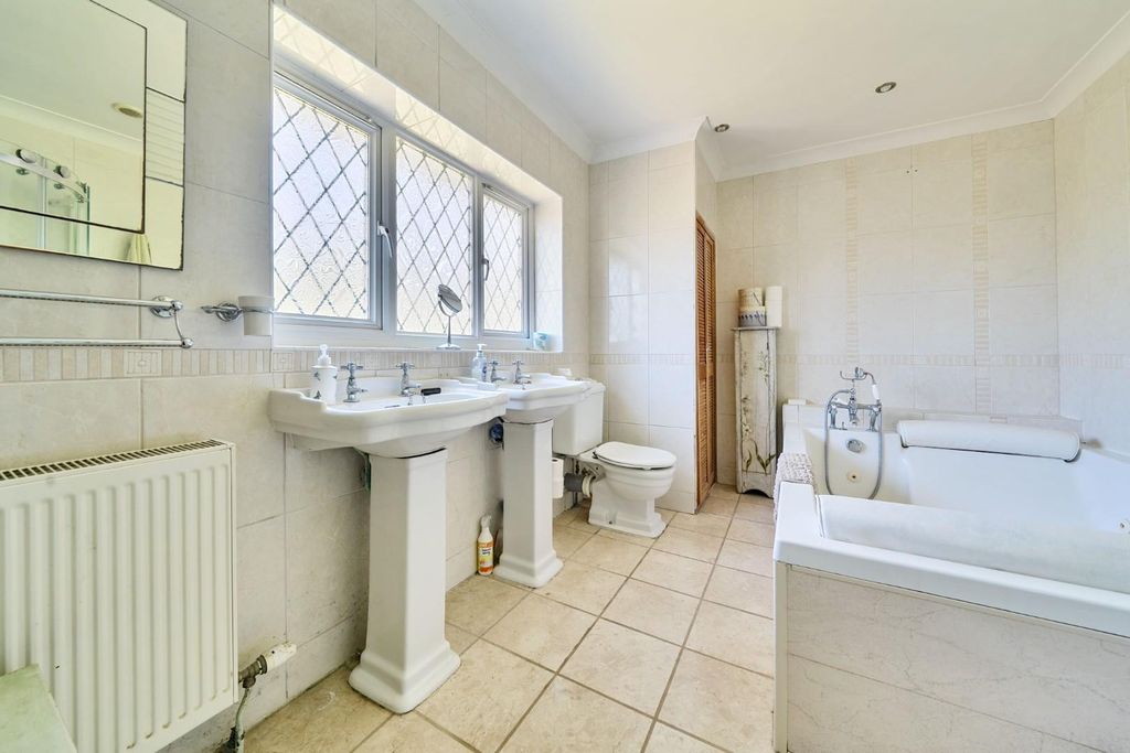 Additional image 15 of 5 bed detached house for saleMidsummer Hill, Kennington, Ashford TN24