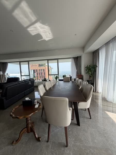 86 Orchard Boulevard