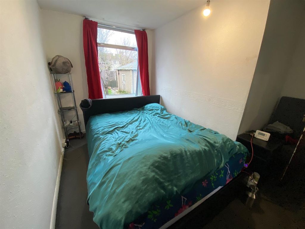 Additional image 8 of 1 bed flat for saleFirst Avenue, Dagenham RM10