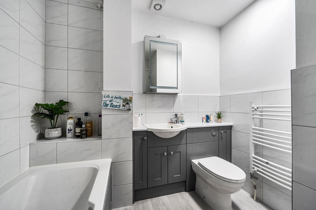 Additional image 17 of 2 bed terraced house for salePembroke Place, Bampton OX18
