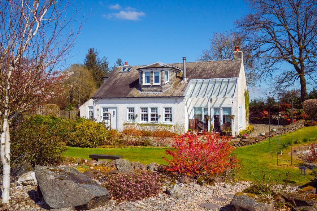 Additional image 2 of 4 bed detached house for saleBalwill Cottage, Balfron Station G63