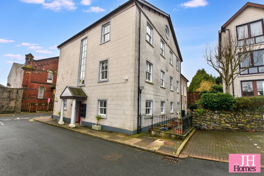 1 bed flat for saleFountain Street, Ulverston, Cumbria LA12