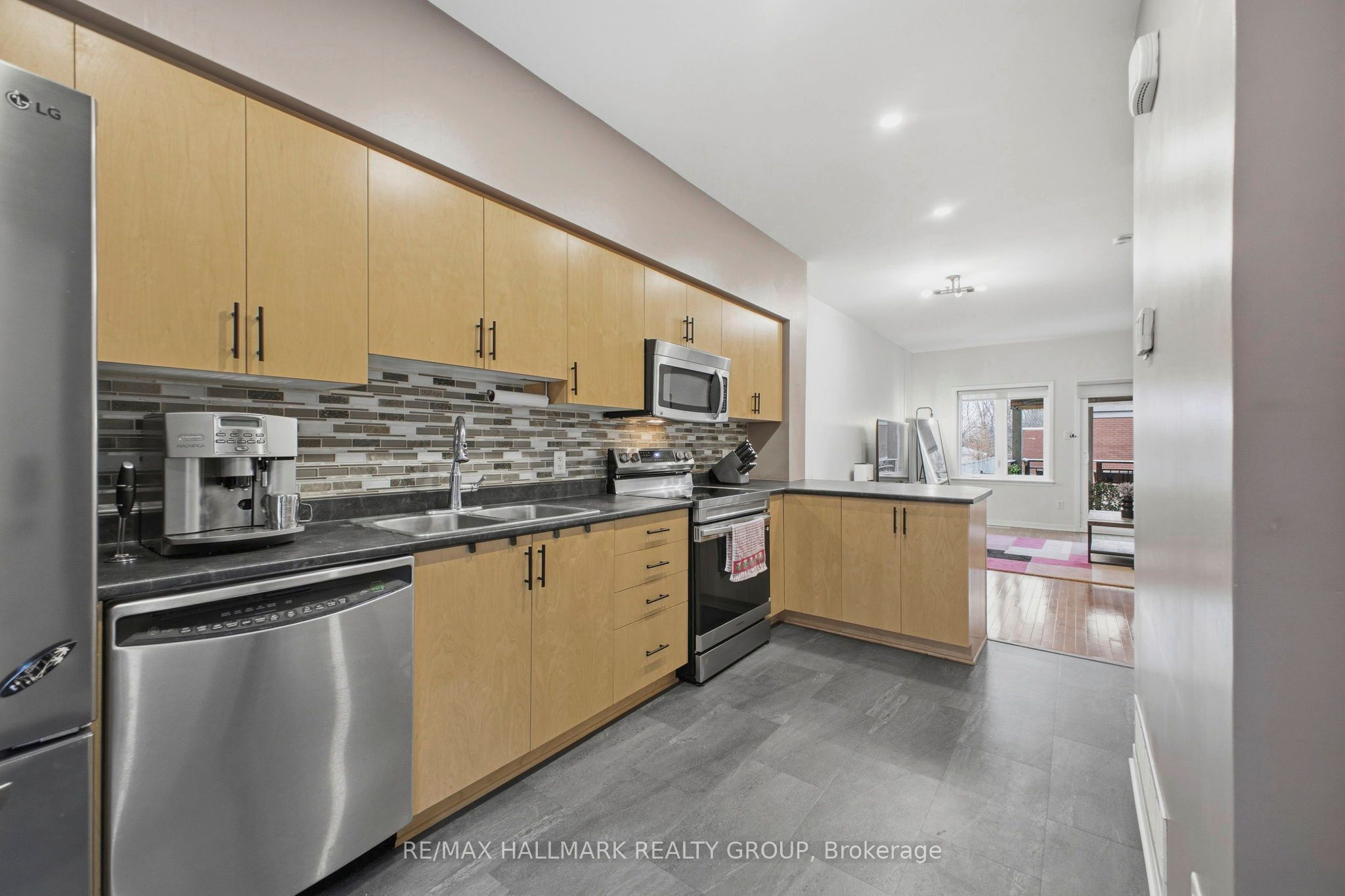 Additional image 6 of 5-795 Montreal Road, Ottawa, ON, K1K 0S9