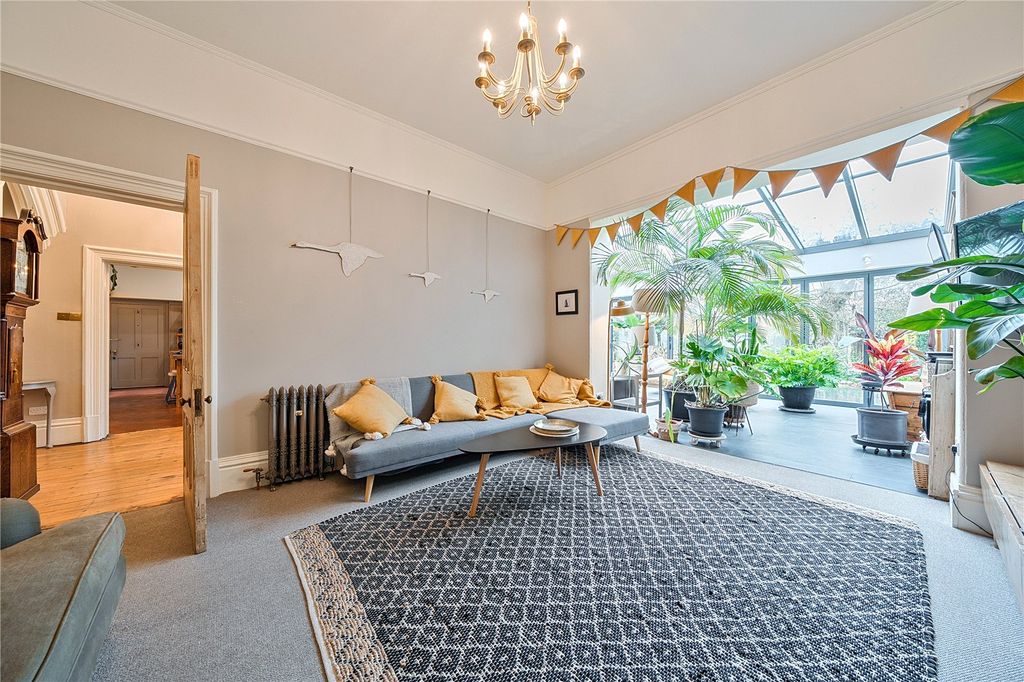 Additional image 7 of 5 bed semi-detached house for saleWest Street, Bourne, Lincolnshire PE10