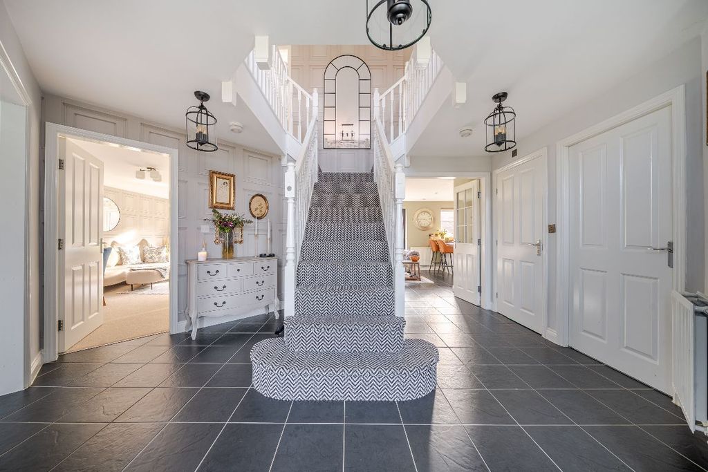 Additional image 2 of 5 bed detached house for saleCrowsley Road, Kempston MK42