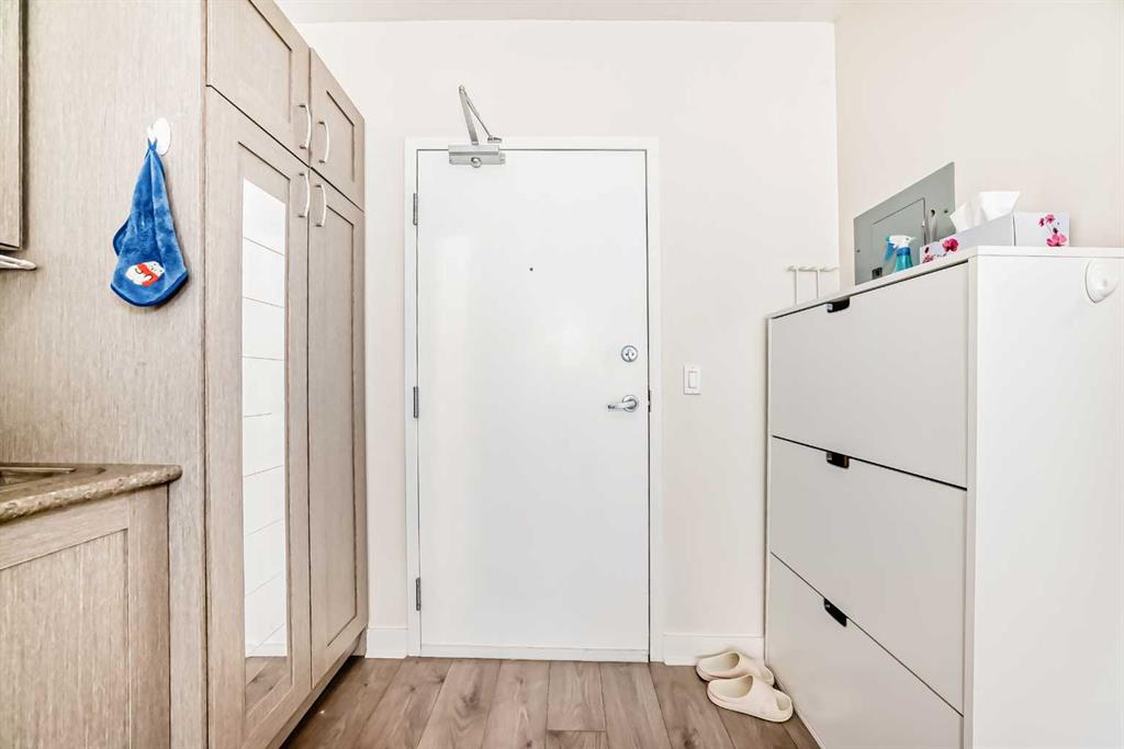 Additional image 4 of 506-30 Brentwood Common NW, Calgary, AB, T2L2L8