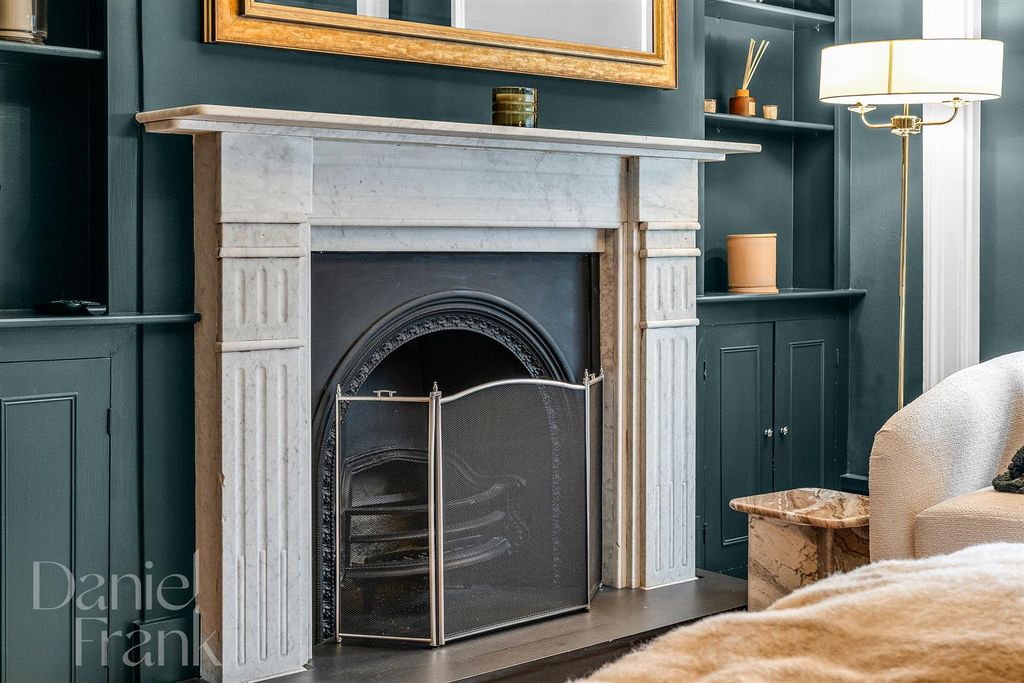 Additional image 12 of 4 bed semi-detached house for saleQueens Road, Buckhurst Hill IG9