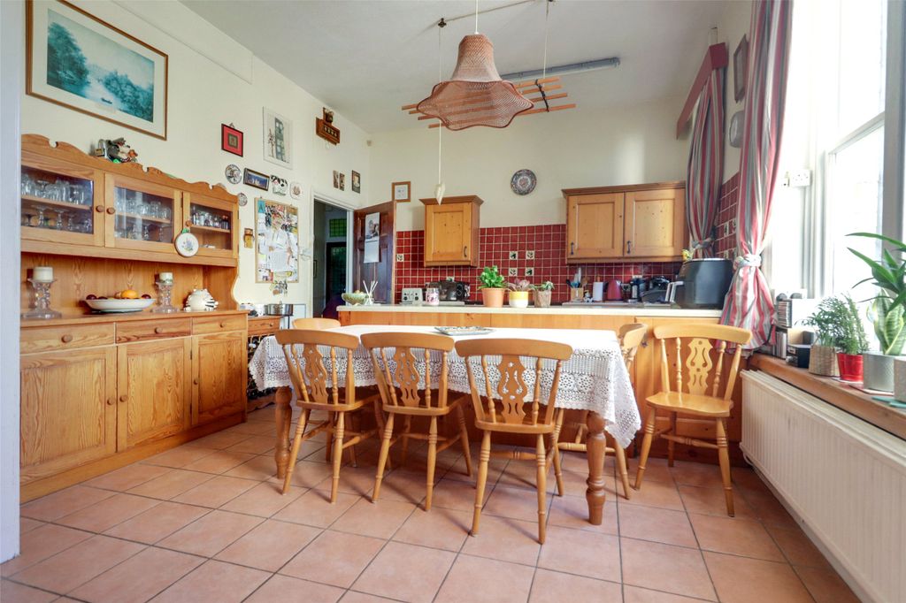Additional image 8 of 6 bed detached house for saleHilltop Road, Bideford, Devon EX39