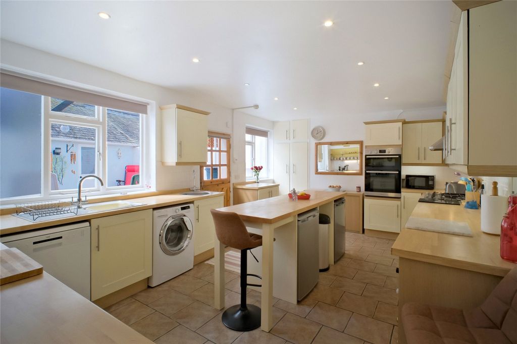 Additional image 6 of 6 bed terraced house for saleThe Strand, Bideford, Devon EX39