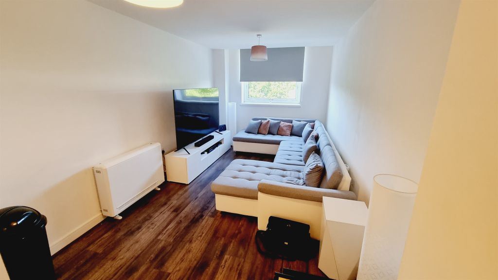 1 bed flat for saleWaterfront West, Brierley Hill DY5 photo 5