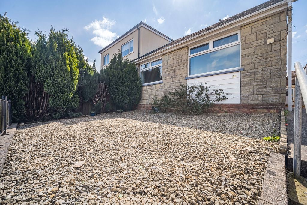 Additional image 3 of 3 bed semi-detached bungalow for saleForest Avenue, Cefn Hengoed, Hengoed CF82