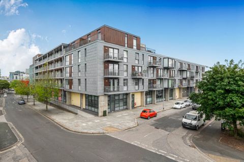 Hobart Street, Millbay PL1