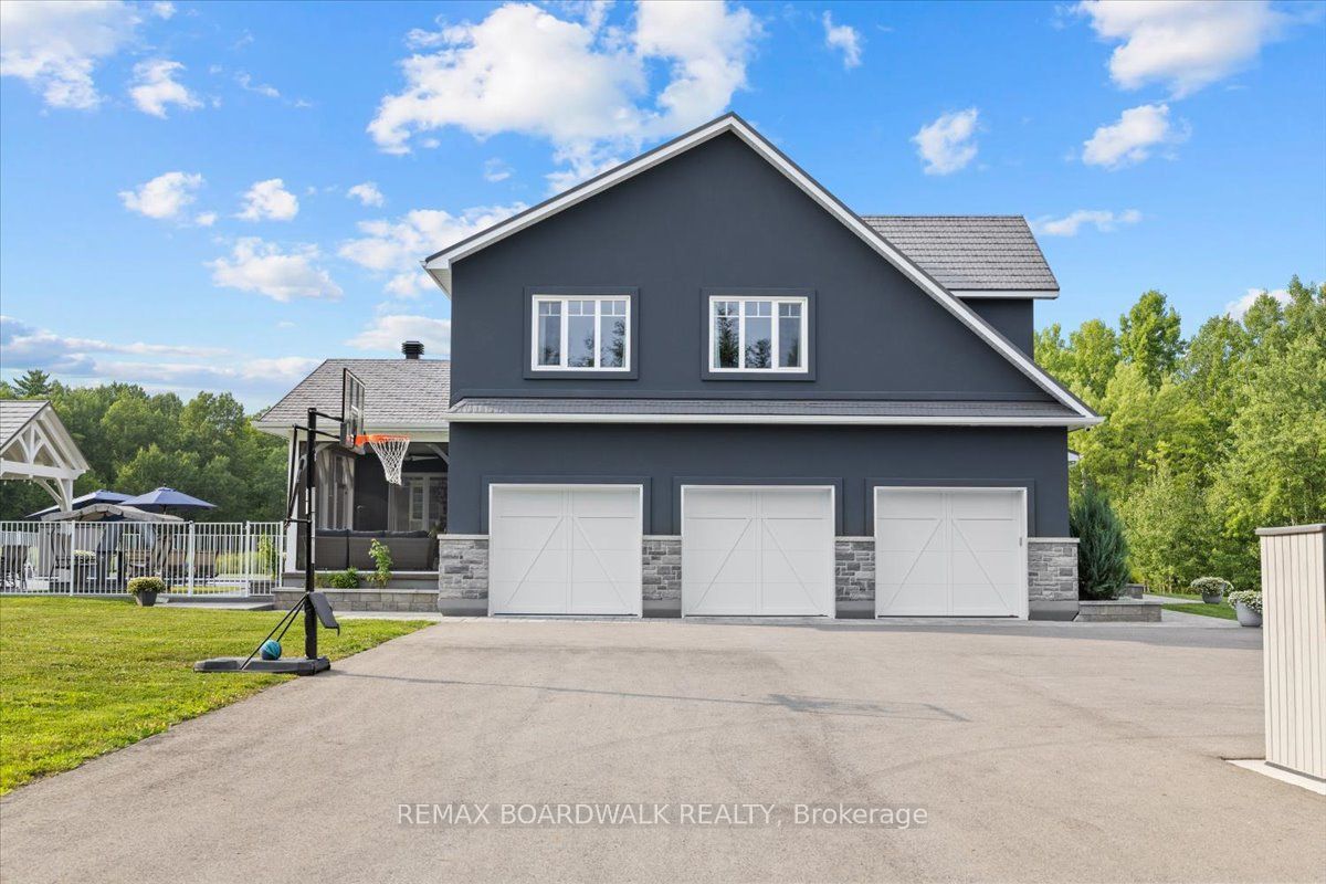 Additional image 2 of 2440 Emmett Road, Ottawa, ON, K4C 1S1