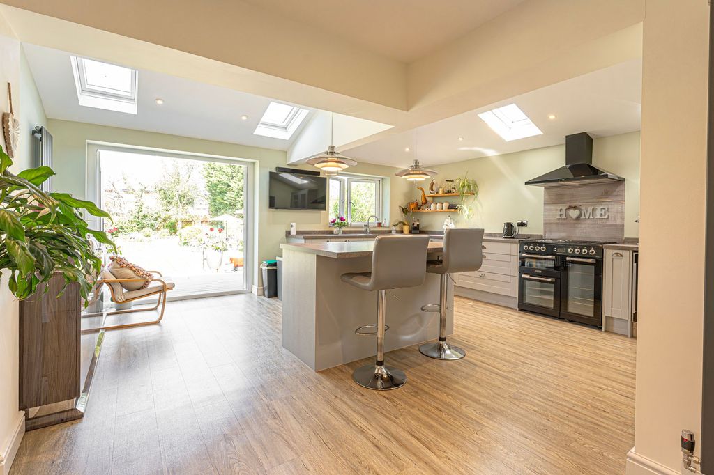 Additional image 7 of 3 bed semi-detached house for saleCot Hill, Llanwern NP18