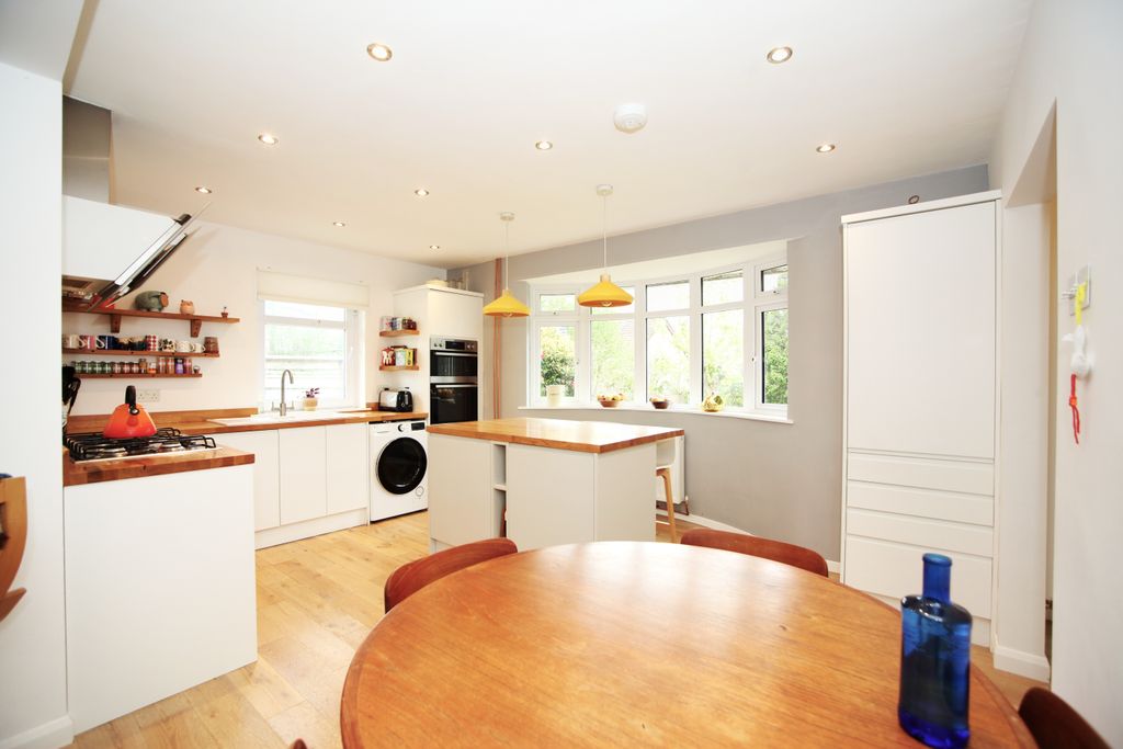Additional image 7 of 3 bed semi-detached bungalow for saleWhite Cross Lane, Caerphilly CF83