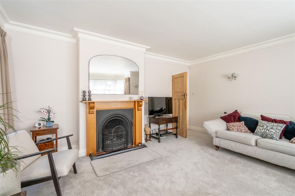 Additional image 5 of 5 bed detached house for saleSilverston Avenue, Aldwick, Bognor Regis PO21