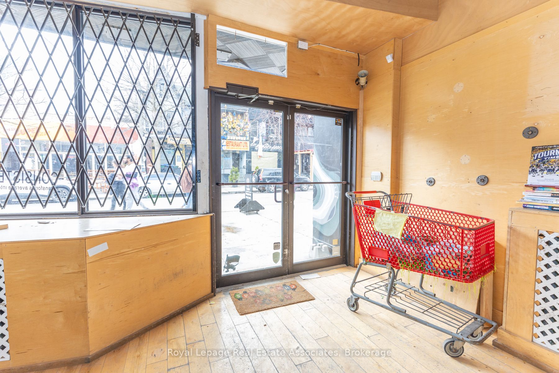 309 Augusta Avenue, Toronto, ON, M5T 2M2 photo 4