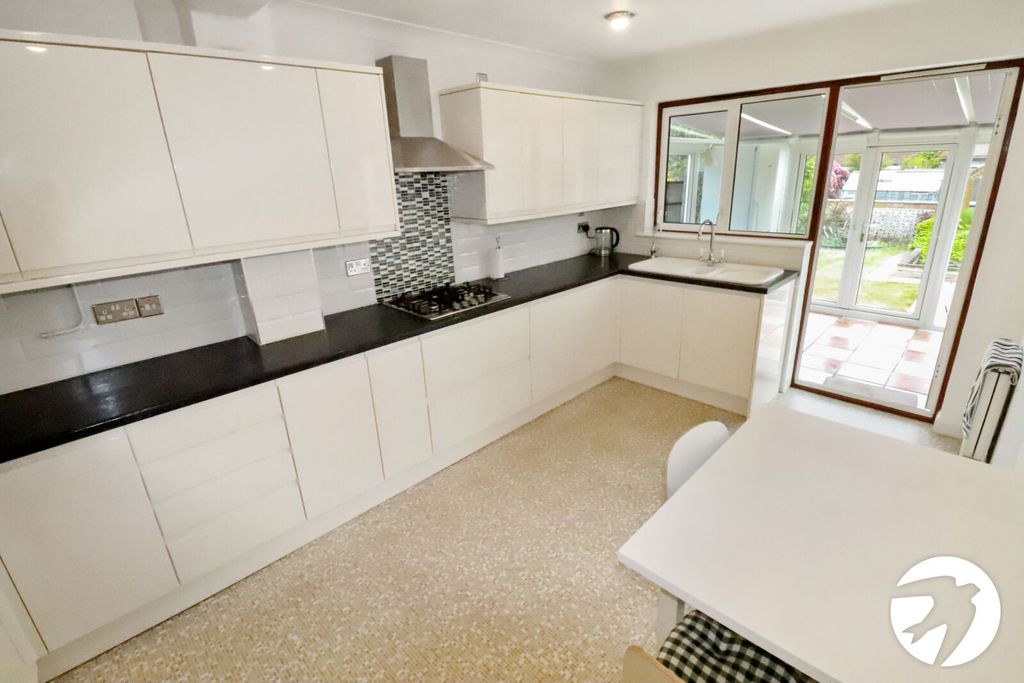 Additional image 2 of 2 bed bungalow for saleTrosley Road, Belvedere DA17