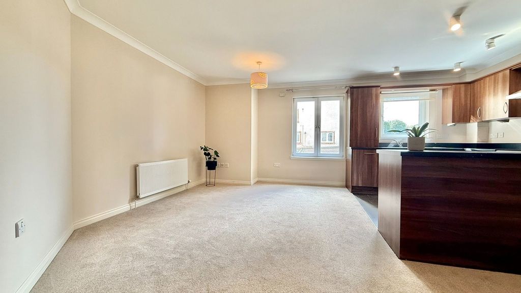 Additional image 3 of 2 bed flat for sale84c Fairfield Road, Inverness IV3