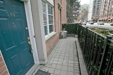 100-415 Jarvis Street, Toronto, ON, M4Y 3C1