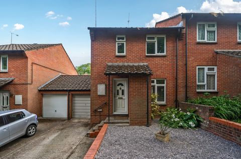 Mountain Ash Close, Bitterne, Southampton, Hampshire SO18