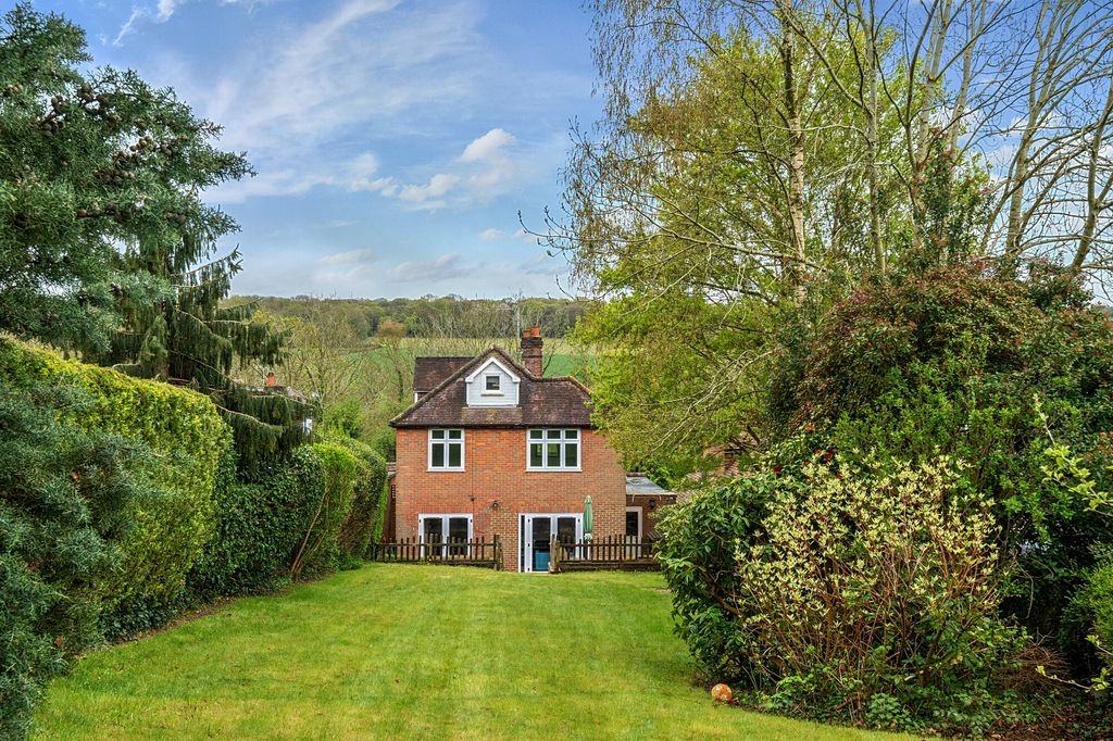 Additional image 11 of 5 bed detached house for saleMillshot Drive, Amersham HP7