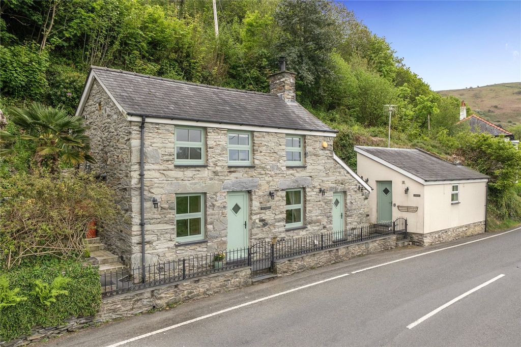 1 bed detached house for saleFairbourne, Gwynedd LL38