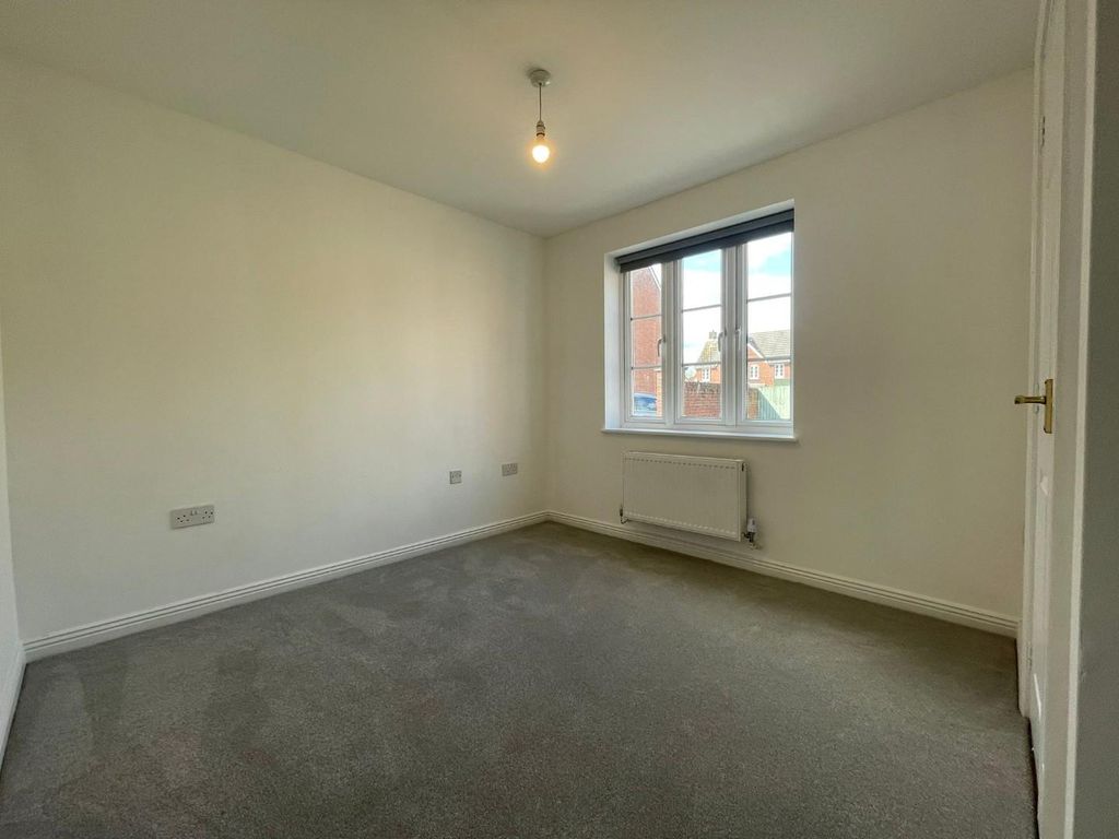 Additional image 7 of 2 bed flat for saleCastle Stream Court, Dursley GL11